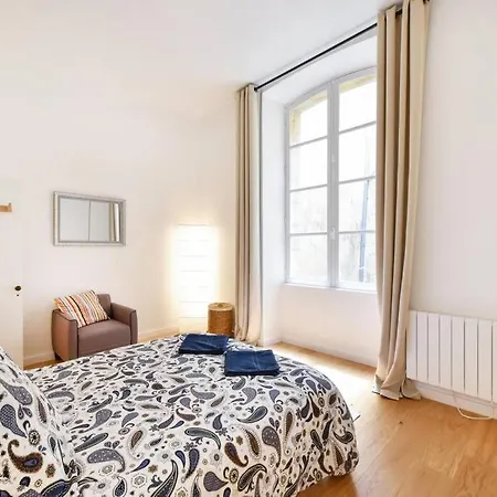 Grand 2 Pieces Entre Vieux Et Quais ! * Bordeaux